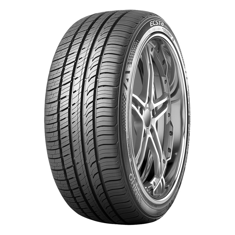 Kumho Ecsta PA51