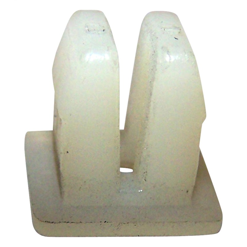 Crown Automotive J4000141 Retainer