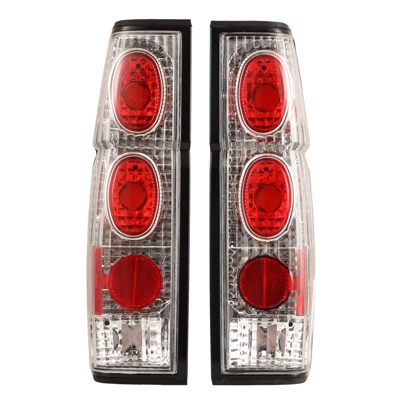 For Nissan 86-94 Hardbody/95-97 SE Tail Light – Chrome/Clear