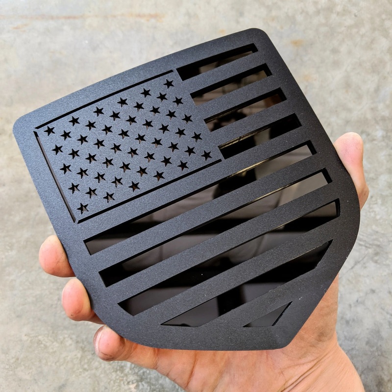 Ikonic 2009-2018 RAM 1500/2500/3500 American Flag Tailgate Badge – Matte Black on Gloss Black