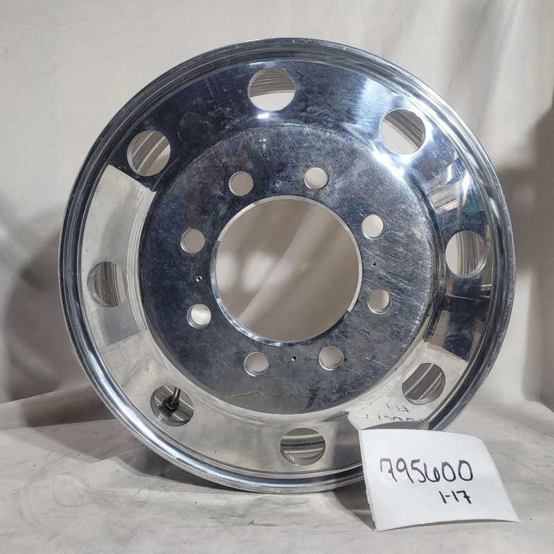 19.5×6.00 Northstar 8x210mm Hub Pilot Mirror Polished Both Sides (Chevy/GMC 3500 DRW 2011-Present) (returned item)